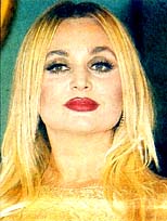 Alkan'a 'Zeka &Ouml;z&uuml;rl&uuml;' dedi