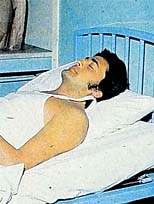 C&uuml;neyt Arkın uyurken