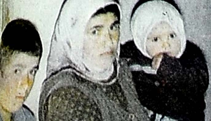 &Ccedil;ift cinsiyetli Emine'nin "ayıbı" gerdek gecesi ortaya &ccedil;ıktı