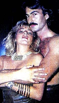 Başbakan'ın torunu sinemaya döndü