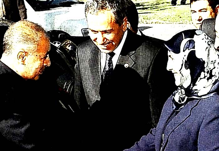 O tebessümü görmediniz mi