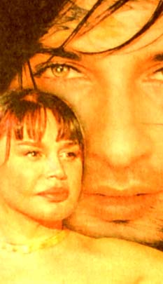 Tarkan'lı ilan Sezen'i k&uuml;st&uuml;rd&uuml;