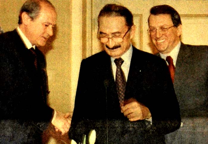 Kritik d&ouml;neme&ccedil;