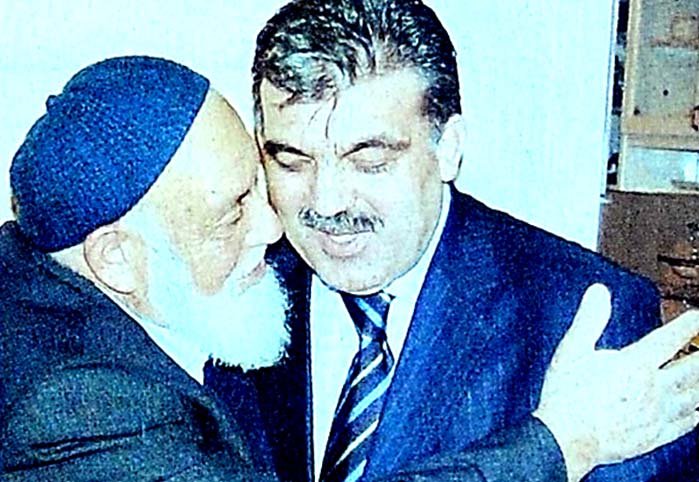 Başbakan G&uuml;l baba ocağında