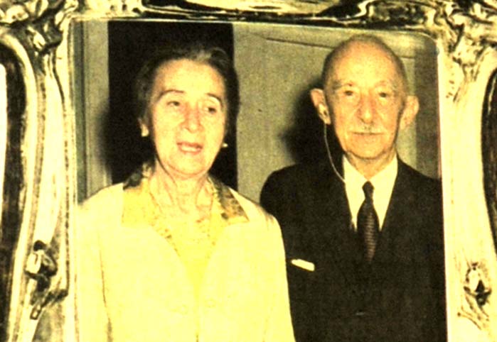 Paşasını unutamıyor